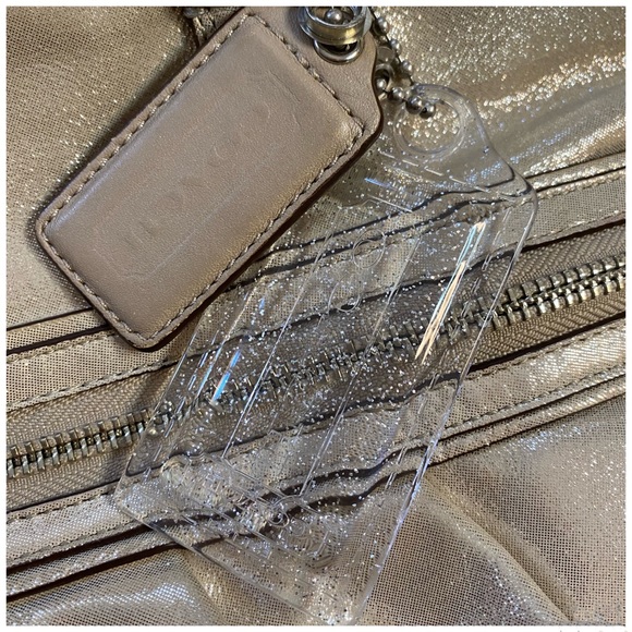 VINTAGE COACH POPPY METALLIC GOLD CHAMPAGNE LEATHER LARGE SHOULDER BAG - Picture 4 of 16